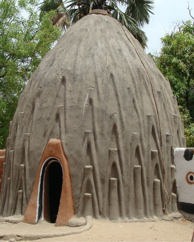 Cameroun.Habitat-Mousgoum 2©Amelie.Essesse