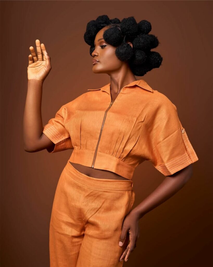 Sanaa, un vestaire pour femme d'impact